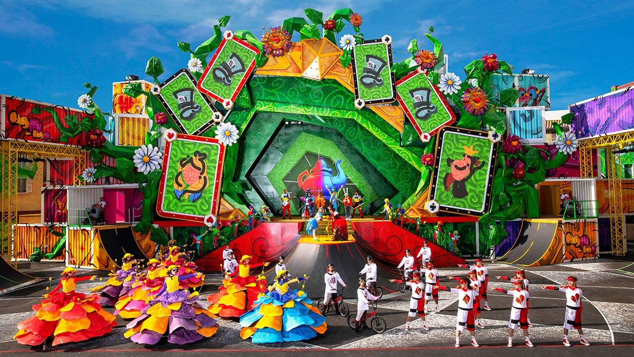 “Alice & the Queen of Hearts: Back to Wonderland” Show at Disneyland Paris