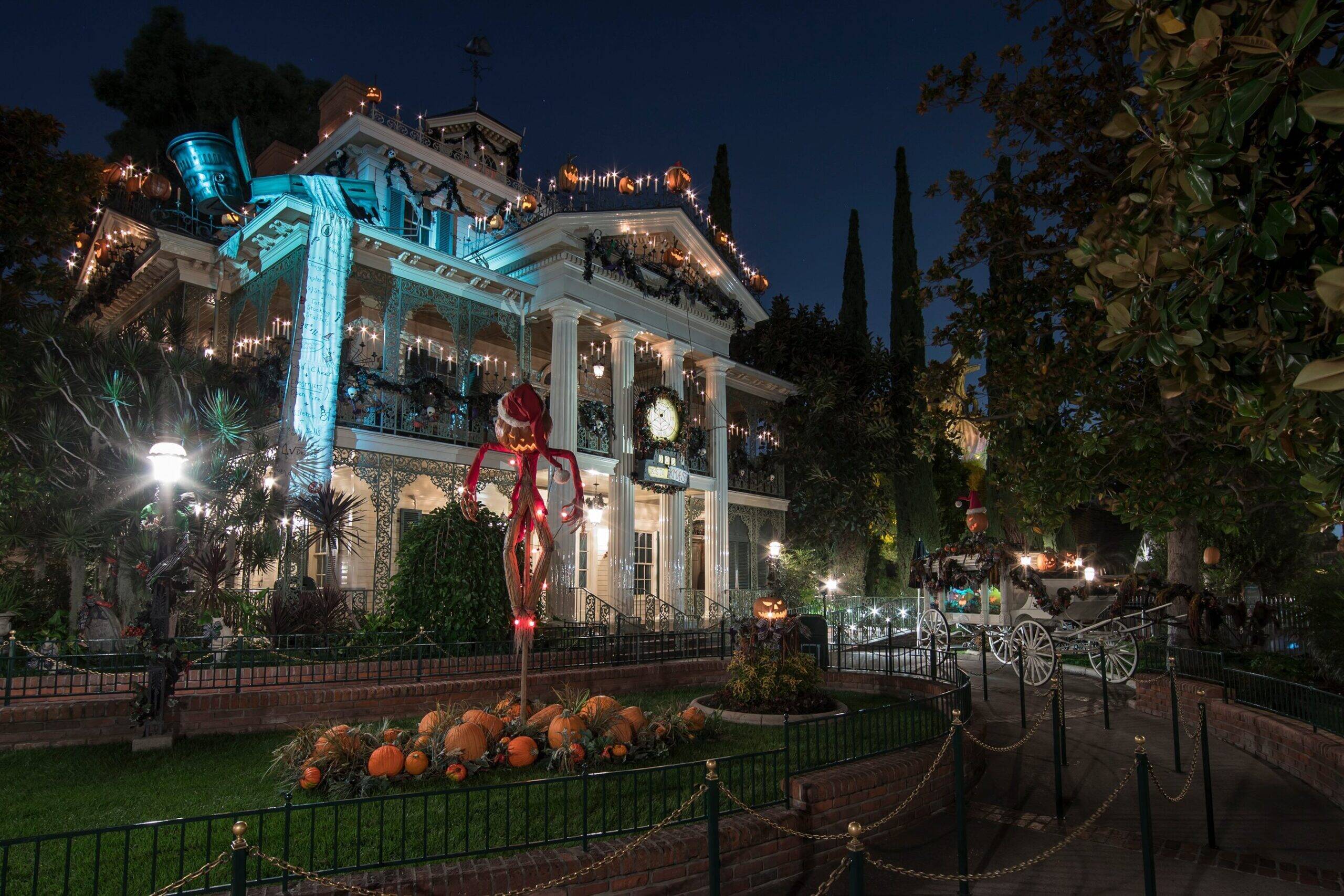 Disneyland Haunted Mansion